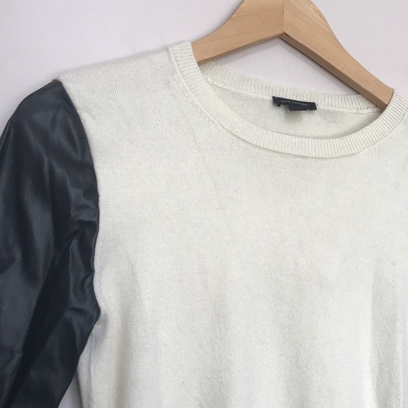 ANN Taylor cream wool blend sweater with vegan leather sleeves sz Small - Picture 2 of 9